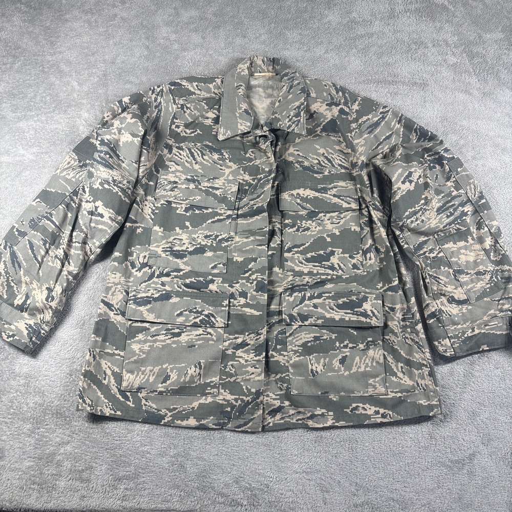 Military Women's Digital Camo Button Front Shirt  8410-01-536-3803 Size 14 S